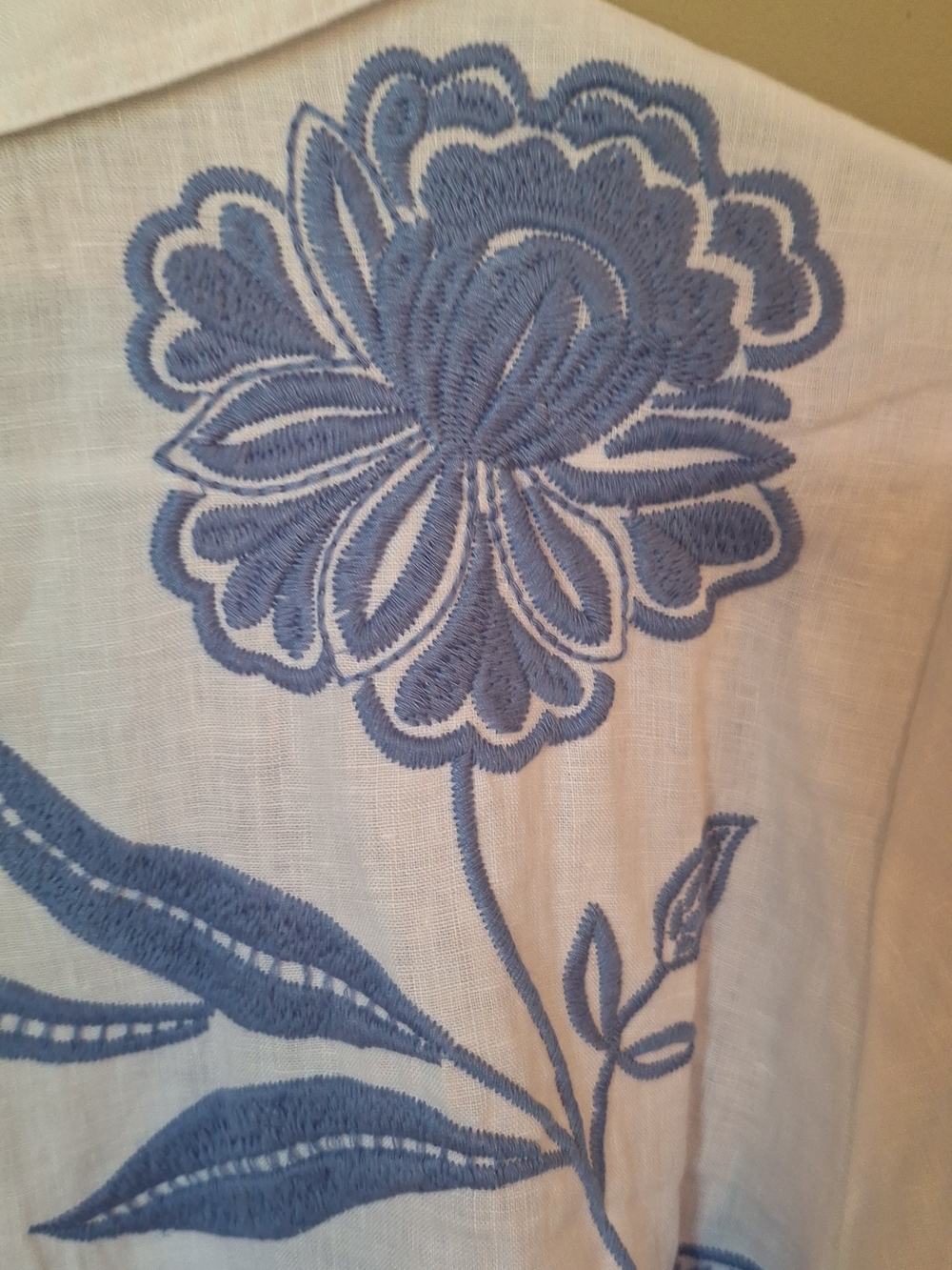 Johnny Was Lyra White Linen Shirt with Blue Floral Embroidery S - Picture 8 of 16